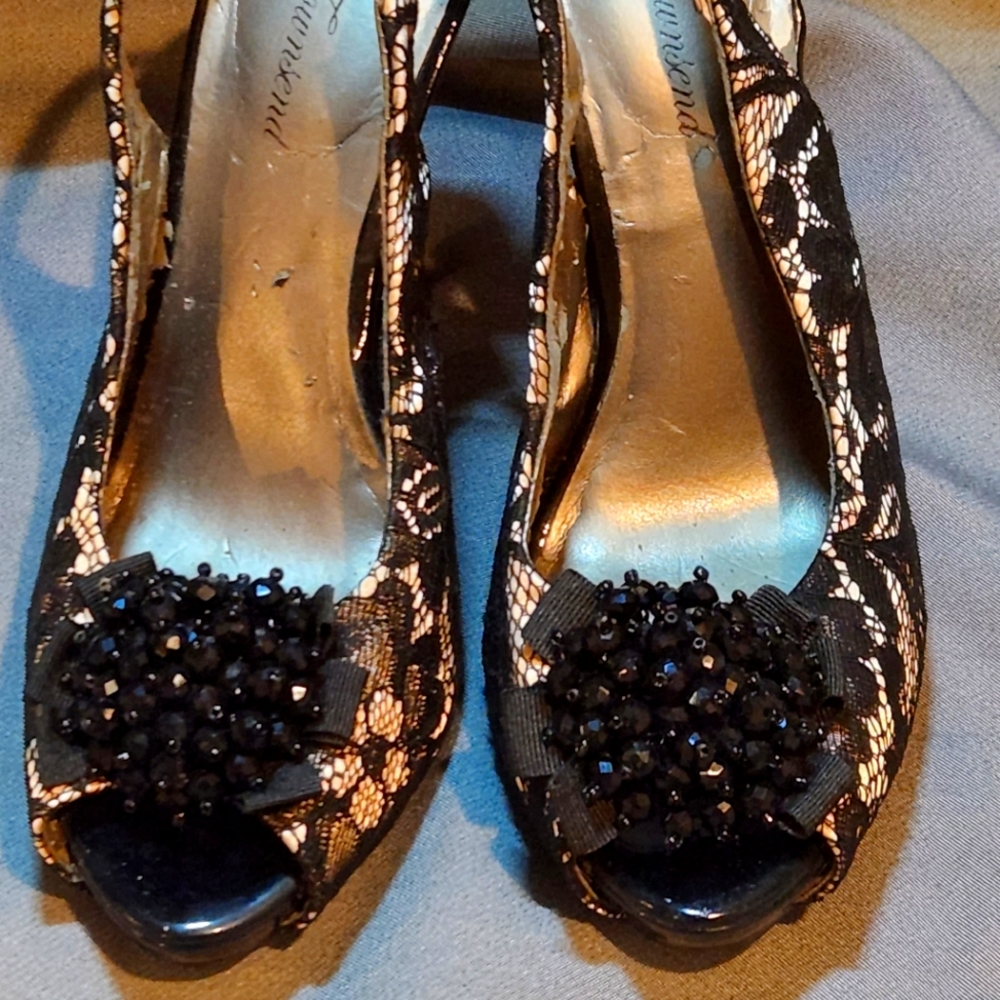 Womens Peep toe Sling Back shoes, size 8.5